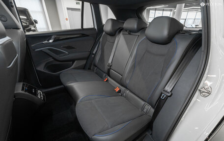 Volkswagen Tiguan, 2025 год, 5 000 000 рублей, 13 фотография