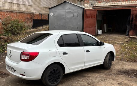 Renault Logan II, 2017 год, 550 000 рублей, 10 фотография