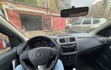 Renault Logan II, 2017 год, 550 000 рублей, 21 фотография