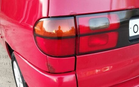 Volkswagen Sharan I рестайлинг, 1997 год, 380 000 рублей, 15 фотография