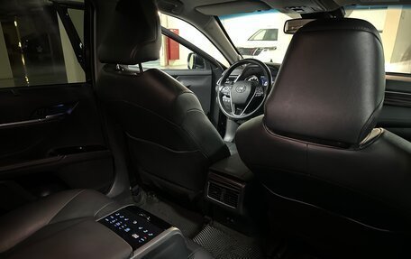 Toyota Camry, 2019 год, 3 600 000 рублей, 12 фотография