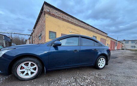 Chevrolet Cruze II, 2011 год, 815 000 рублей, 6 фотография