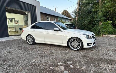 Mercedes-Benz C-Класс, 2013 год, 2 000 000 рублей, 4 фотография