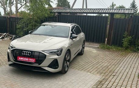 Audi e-tron I, 2020 год, 4 900 000 рублей, 1 фотография