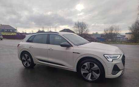 Audi e-tron I, 2020 год, 4 900 000 рублей, 14 фотография