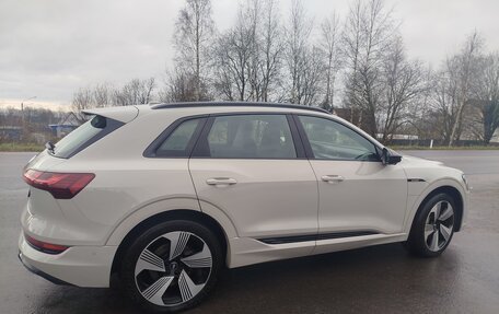 Audi e-tron I, 2020 год, 4 900 000 рублей, 13 фотография