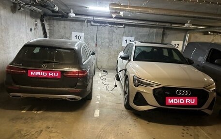 Audi e-tron I, 2020 год, 4 900 000 рублей, 10 фотография