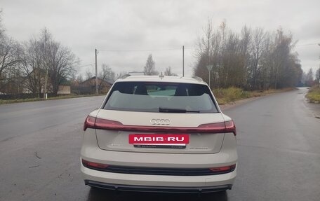 Audi e-tron I, 2020 год, 4 900 000 рублей, 12 фотография