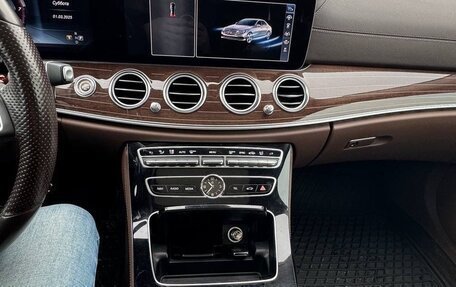 Mercedes-Benz E-Класс, 2016 год, 2 800 000 рублей, 14 фотография