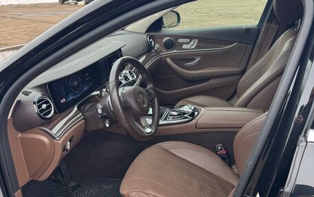 Mercedes-Benz E-Класс, 2016 год, 2 800 000 рублей, 20 фотография