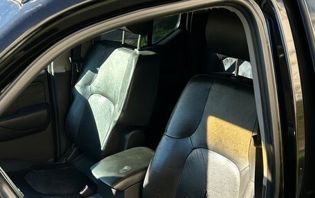 Nissan Navara (Frontier), 2007 год, 680 000 рублей, 8 фотография