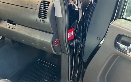 Nissan Navara (Frontier), 2007 год, 680 000 рублей, 15 фотография