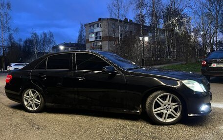 Mercedes-Benz E-Класс, 2011 год, 1 750 000 рублей, 6 фотография