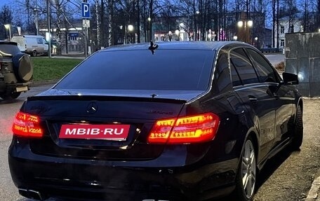 Mercedes-Benz E-Класс, 2011 год, 1 750 000 рублей, 4 фотография