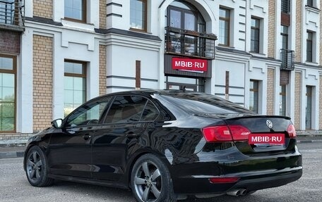 Volkswagen Jetta VI, 2012 год, 845 000 рублей, 4 фотография