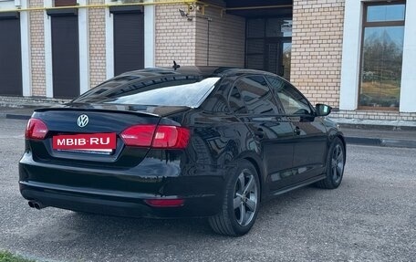 Volkswagen Jetta VI, 2012 год, 845 000 рублей, 3 фотография