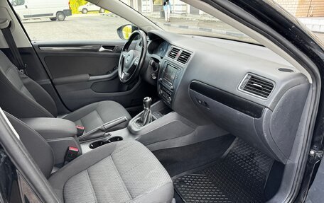 Volkswagen Jetta VI, 2012 год, 845 000 рублей, 11 фотография