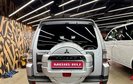 Mitsubishi Pajero IV, 2008 год, 1 835 000 рублей, 4 фотография