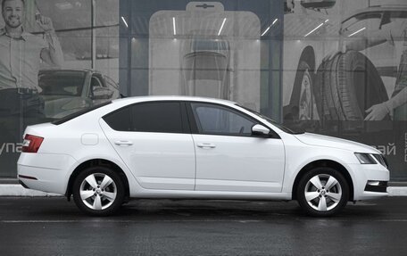 Skoda Octavia, 2019 год, 1 749 000 рублей, 5 фотография