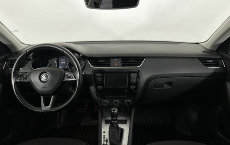 Skoda Octavia, 2017 год, 1 700 000 рублей, 7 фотография