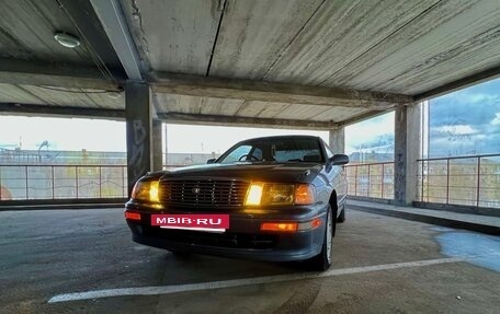 Toyota Crown, 1992 год, 410 000 рублей, 2 фотография