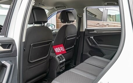 Volkswagen Tiguan II, 2018 год, 2 250 000 рублей, 11 фотография