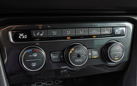 Volkswagen Tiguan II, 2018 год, 2 250 000 рублей, 14 фотография