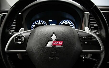 Mitsubishi Outlander III рестайлинг 3, 2013 год, 967 000 рублей, 9 фотография