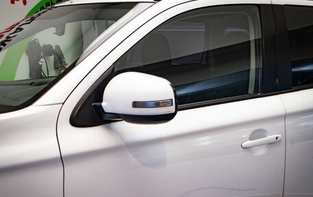 Mitsubishi Outlander III рестайлинг 3, 2013 год, 967 000 рублей, 27 фотография