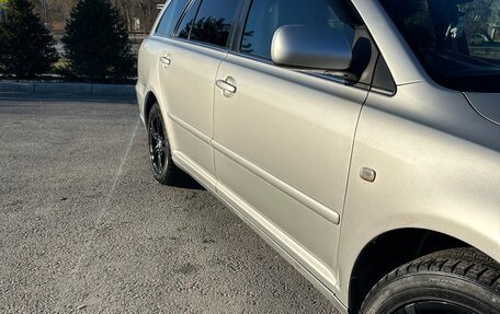 Toyota Avensis III рестайлинг, 2004 год, 780 000 рублей, 4 фотография