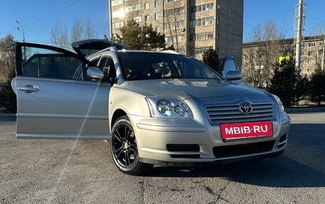 Toyota Avensis III рестайлинг, 2004 год, 780 000 рублей, 2 фотография