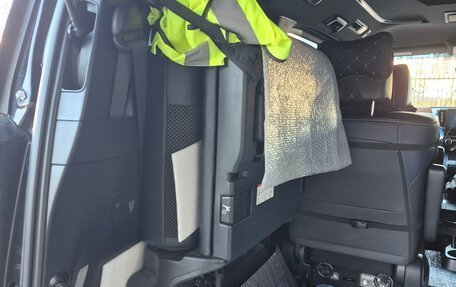 Toyota Vellfire II, 2017 год, 3 800 000 рублей, 11 фотография