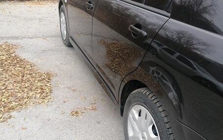 Nissan Tiida, 2010 год, 650 000 рублей, 10 фотография