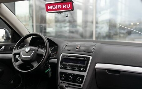 Skoda Octavia, 2011 год, 750 000 рублей, 10 фотография