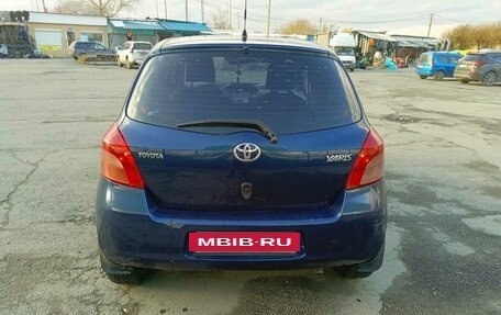 Toyota Yaris III рестайлинг, 2006 год, 445 000 рублей, 7 фотография