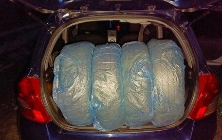 Toyota Yaris III рестайлинг, 2006 год, 445 000 рублей, 18 фотография