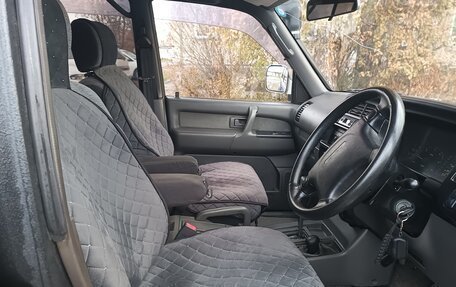 Isuzu Bighorn II, 1995 год, 750 000 рублей, 10 фотография