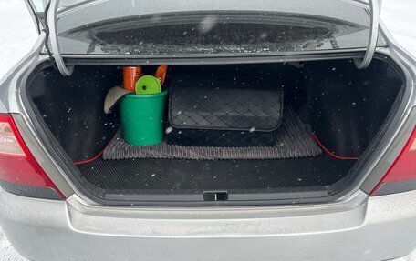 Toyota Corolla, 2005 год, 650 000 рублей, 10 фотография