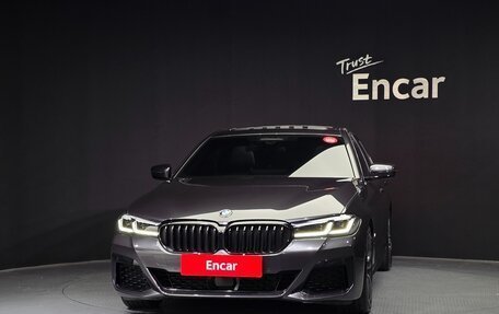 BMW 5 серия, 2021 год, 3 790 001 рублей, 2 фотография