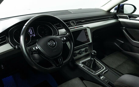 Volkswagen Passat B8 рестайлинг, 2017 год, 1 499 777 рублей, 11 фотография