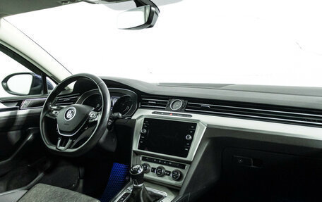 Volkswagen Passat B8 рестайлинг, 2017 год, 1 499 777 рублей, 9 фотография