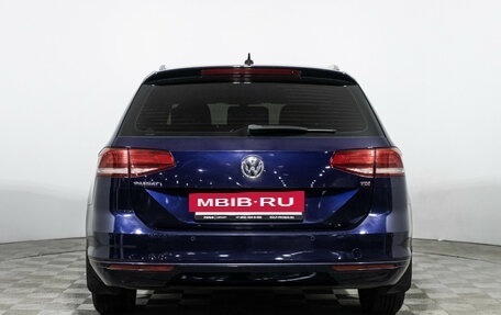 Volkswagen Passat B8 рестайлинг, 2017 год, 1 499 777 рублей, 6 фотография