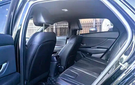 Hyundai Elantra, 2022 год, 1 200 999 рублей, 10 фотография