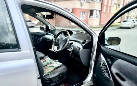 Toyota Vitz, 2000 год, 320 000 рублей, 5 фотография