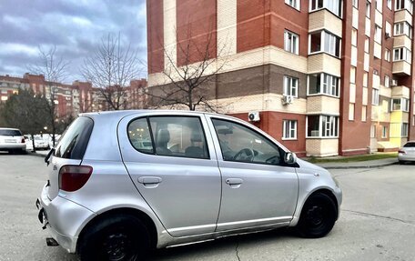 Toyota Vitz, 2000 год, 320 000 рублей, 4 фотография