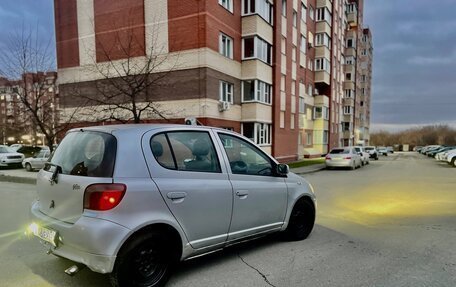 Toyota Vitz, 2000 год, 320 000 рублей, 2 фотография
