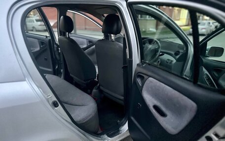 Toyota Vitz, 2000 год, 320 000 рублей, 13 фотография