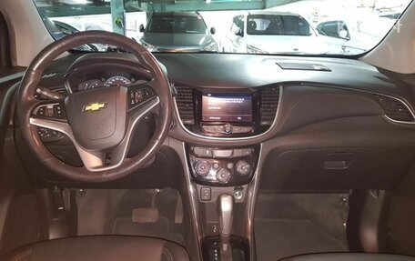 Chevrolet Trax, 2021 год, 1 180 000 рублей, 7 фотография