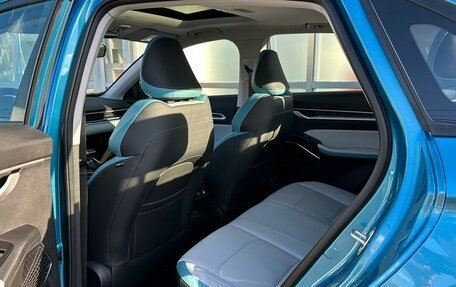 Geely Emgrand, 2024 год, 2 393 990 рублей, 6 фотография