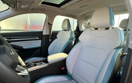 Geely Emgrand, 2024 год, 2 393 990 рублей, 8 фотография